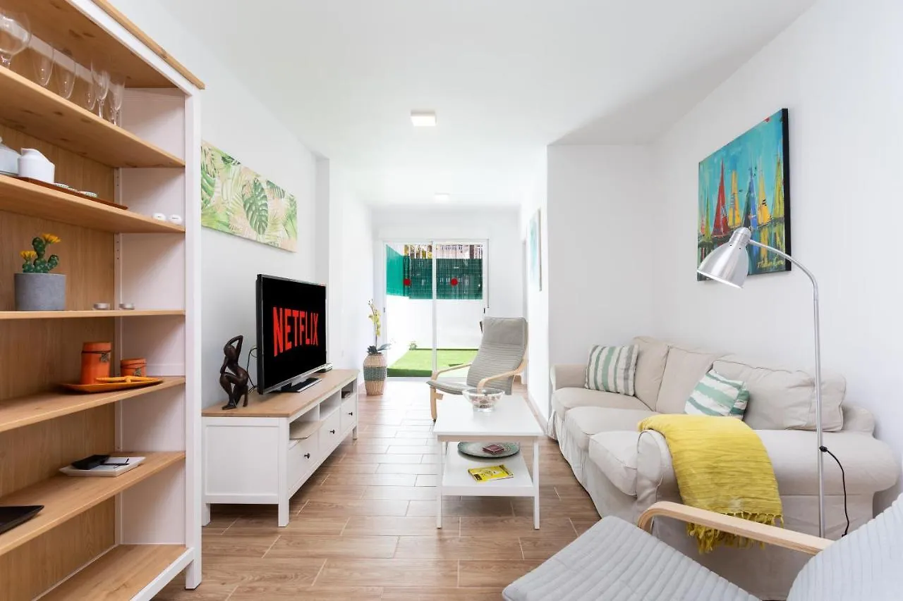 Home2Book Las Americas Apartment Terrace location
